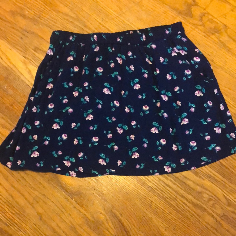 Forever 21 floral mini skirt
